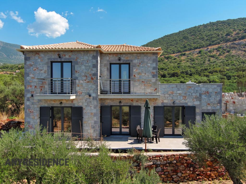 Townhome in Messenia, photo #2, listing #2550938