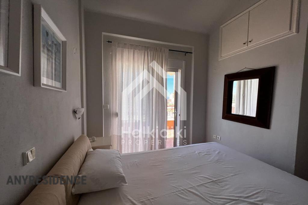 5 room townhome in Sithonia, photo #7, listing #2348403