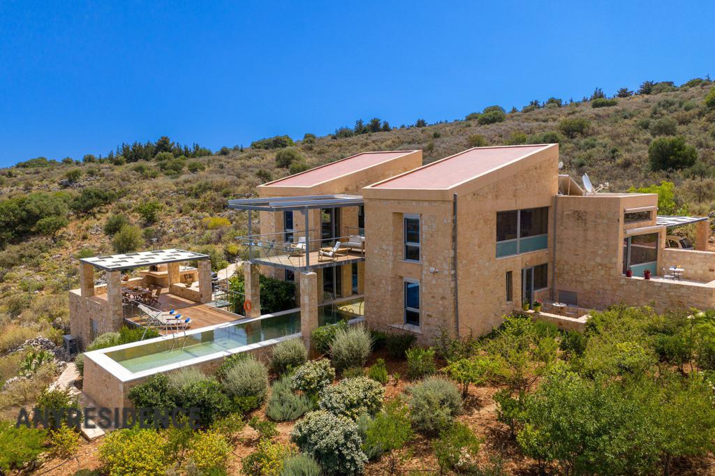 Development land Chania, photo #1, listing #2548055