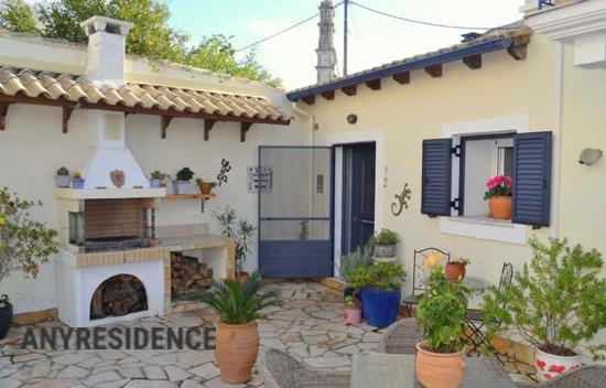 Terraced house in Corfu