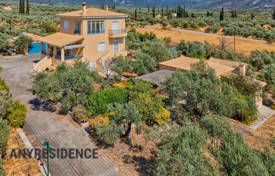 Villa in Peloponnese