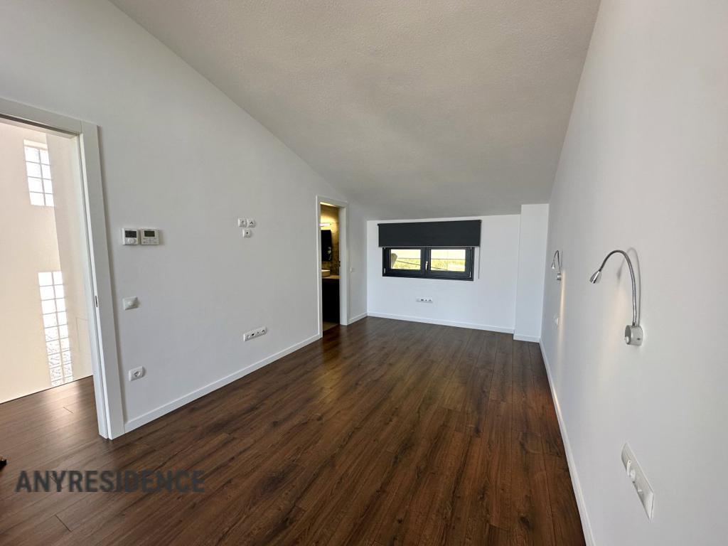 Townhome in Thermi, photo #2, listing #2532533