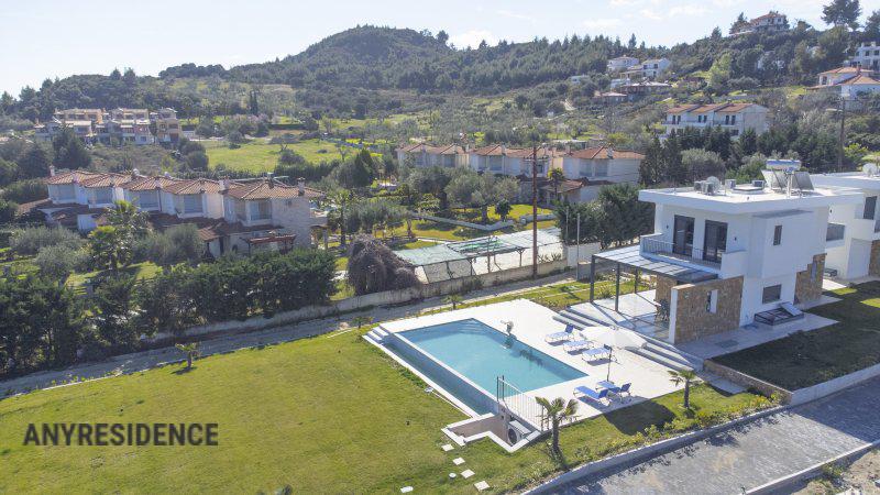 Villa in Pefkochori, photo #1, listing #2373210