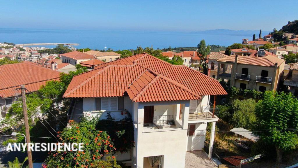 Apartment in Kyparissia, photo #4, listing #2505908