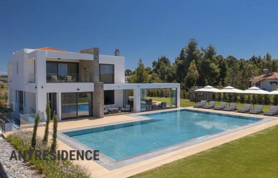 Villa in Sani