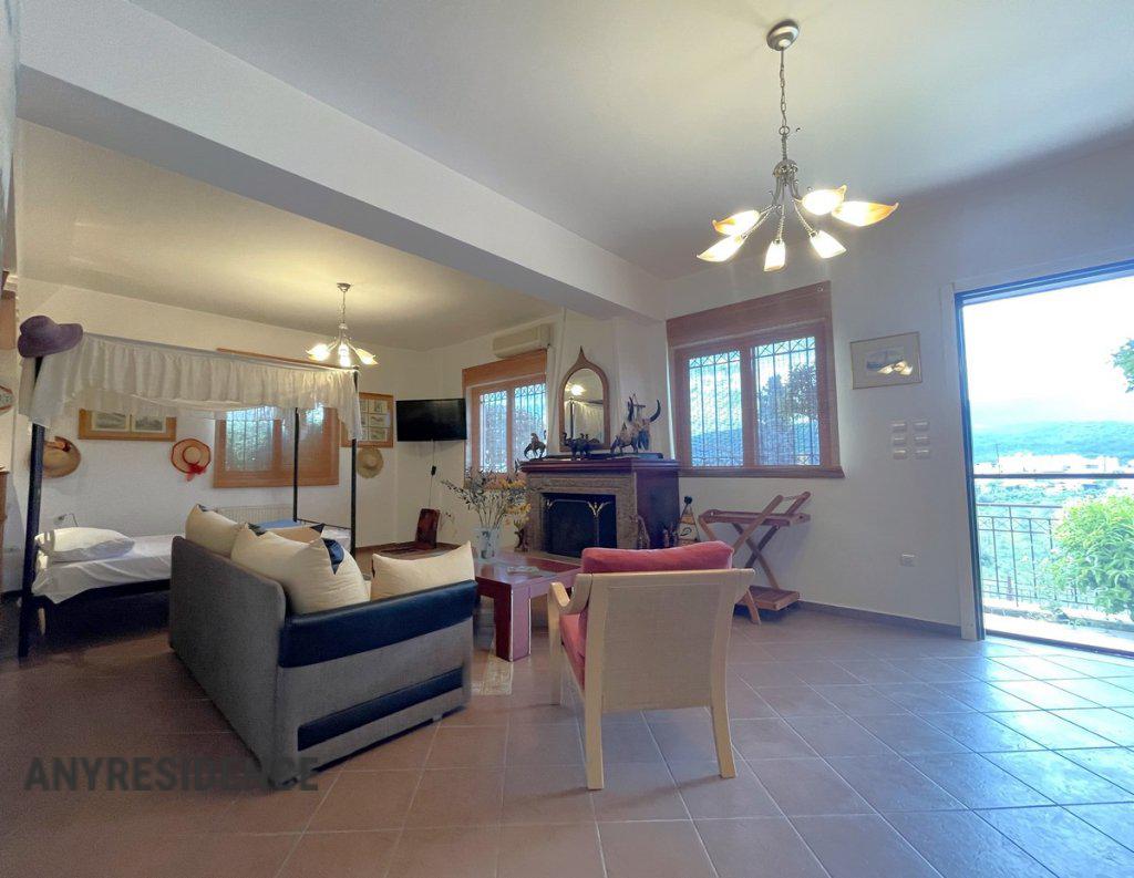 8 room villa in Peloponnese, photo #5, listing #2251569