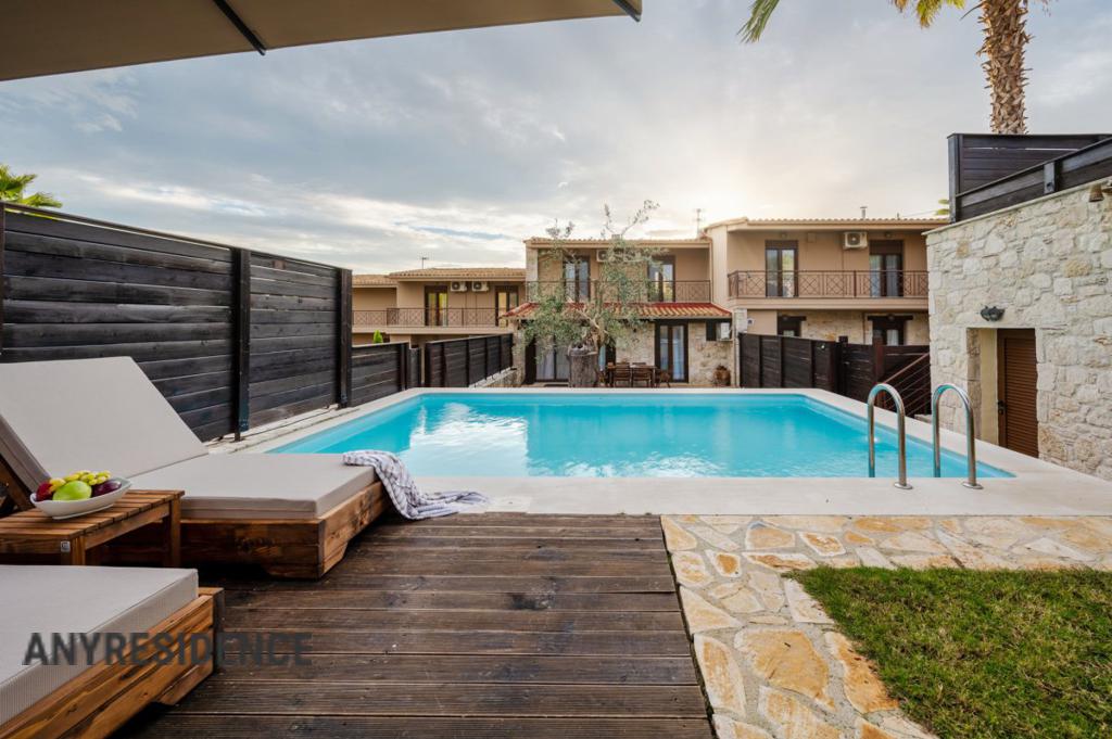 Villa in Nea Skioni, photo #3, listing #2532814