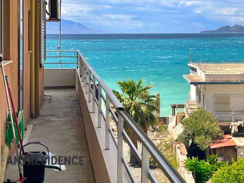 3 room apartment in Loutraki, photo #3, listing #2372949