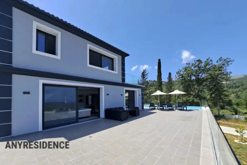 Villa in Attica, photo #2, listing #2532797