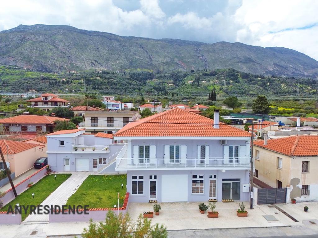 6 room townhome in Korinthia, photo #1, listing #2522516