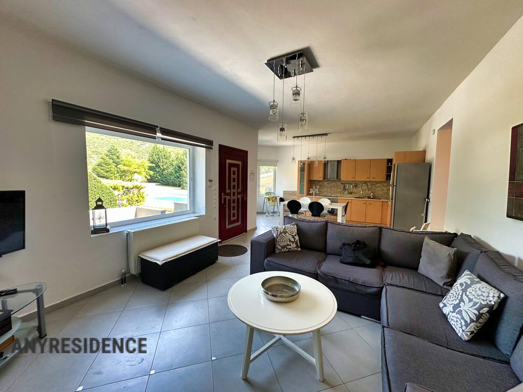 4 room townhome in Korinthia, photo #10, listing #2465242