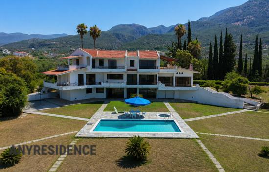 11 room villa in Kalamata