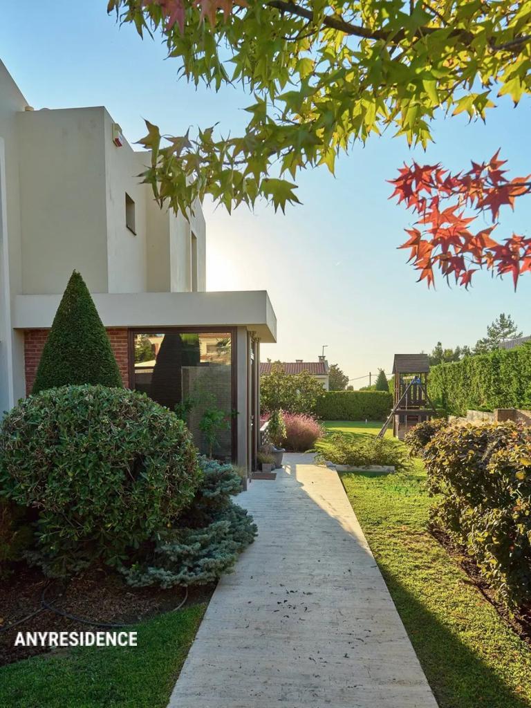 Villa in Panorama, photo #7, listing #2482472