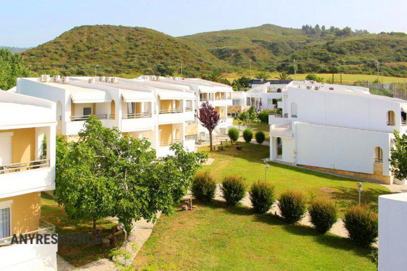 Hotel in Nea Skioni, photo #3, listing #2097217