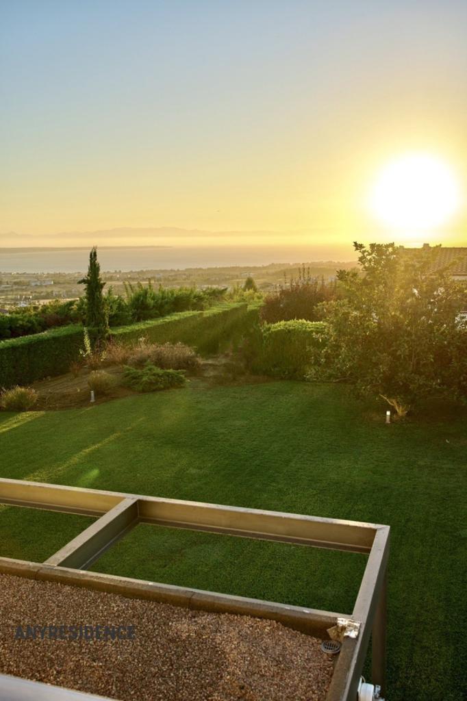 Villa in Panorama, photo #6, listing #2482472