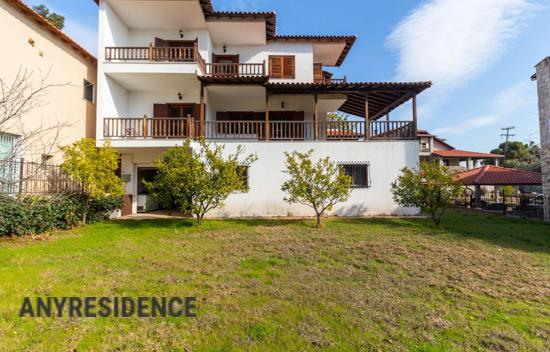 7 room townhome in Sithonia