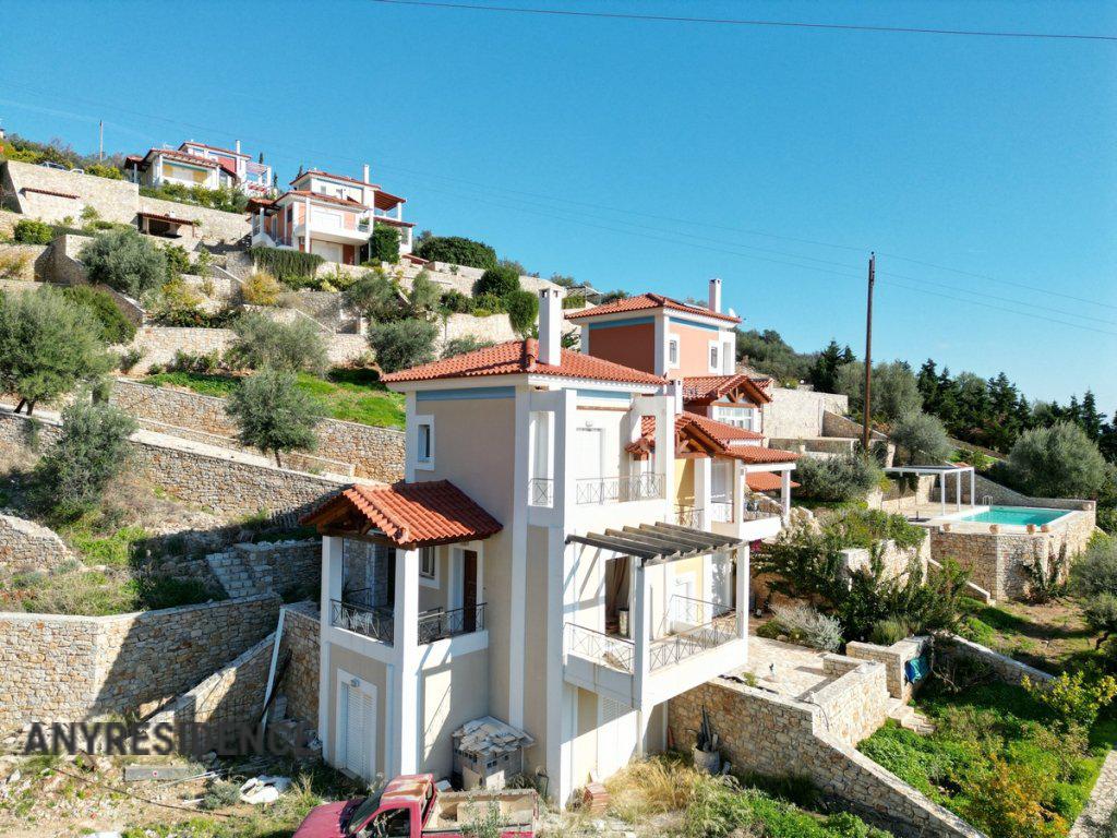 4 room townhome in Peloponnese, photo #2, listing #2204886