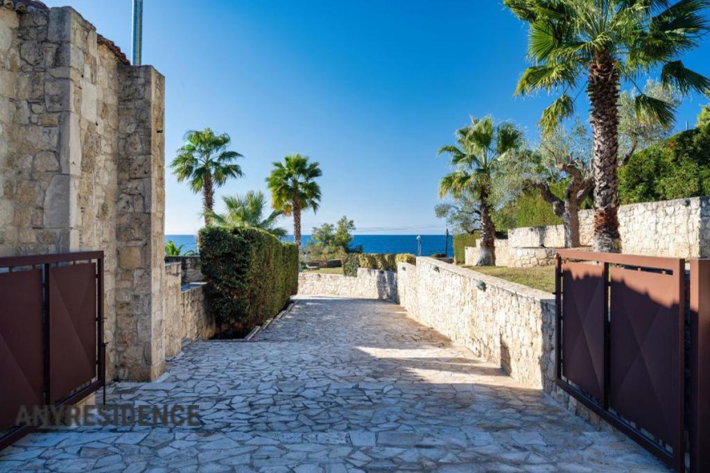 Villa in Nea Skioni, photo #5, listing #2532742
