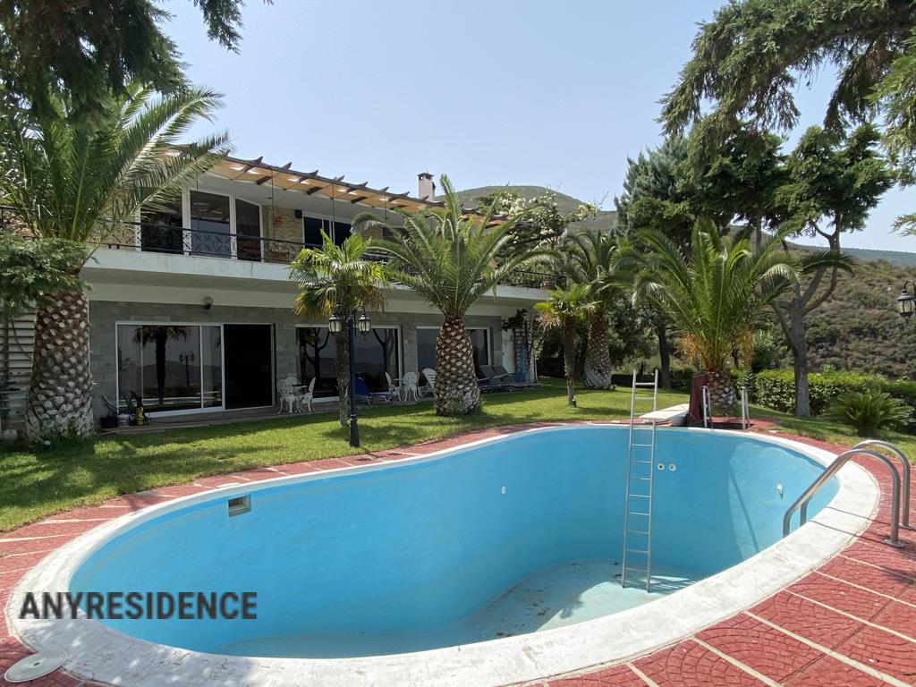 Villa in Galatas, photo #1, listing #2041006