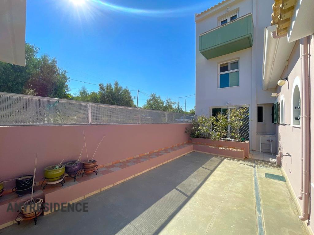 Villa in Kyparissia, photo #2, listing #2384624