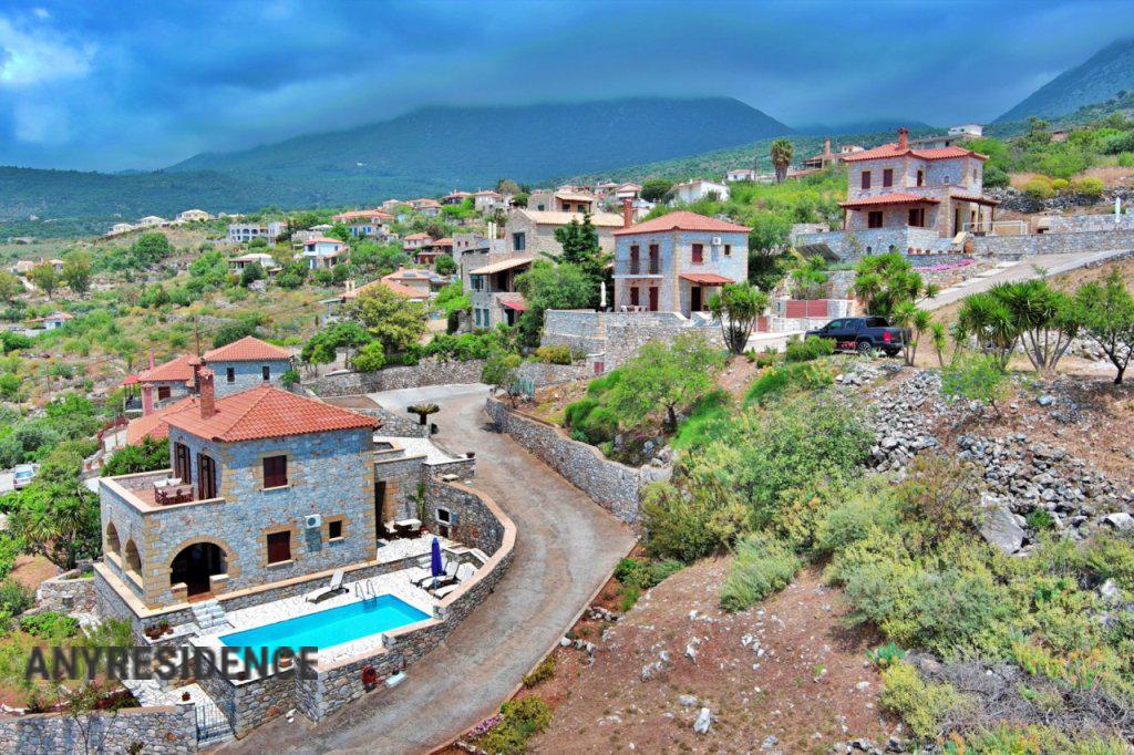 Villa in Messenia, photo #4, listing #2255242