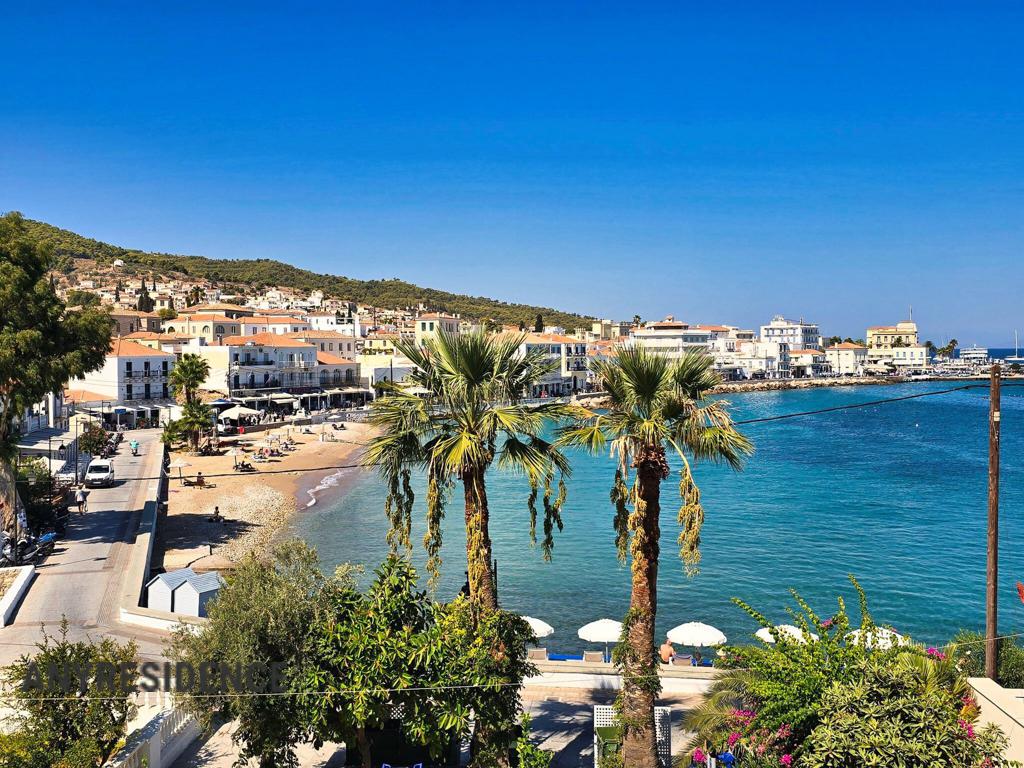 6 room apartment in Spetses, photo #2, listing #2486221