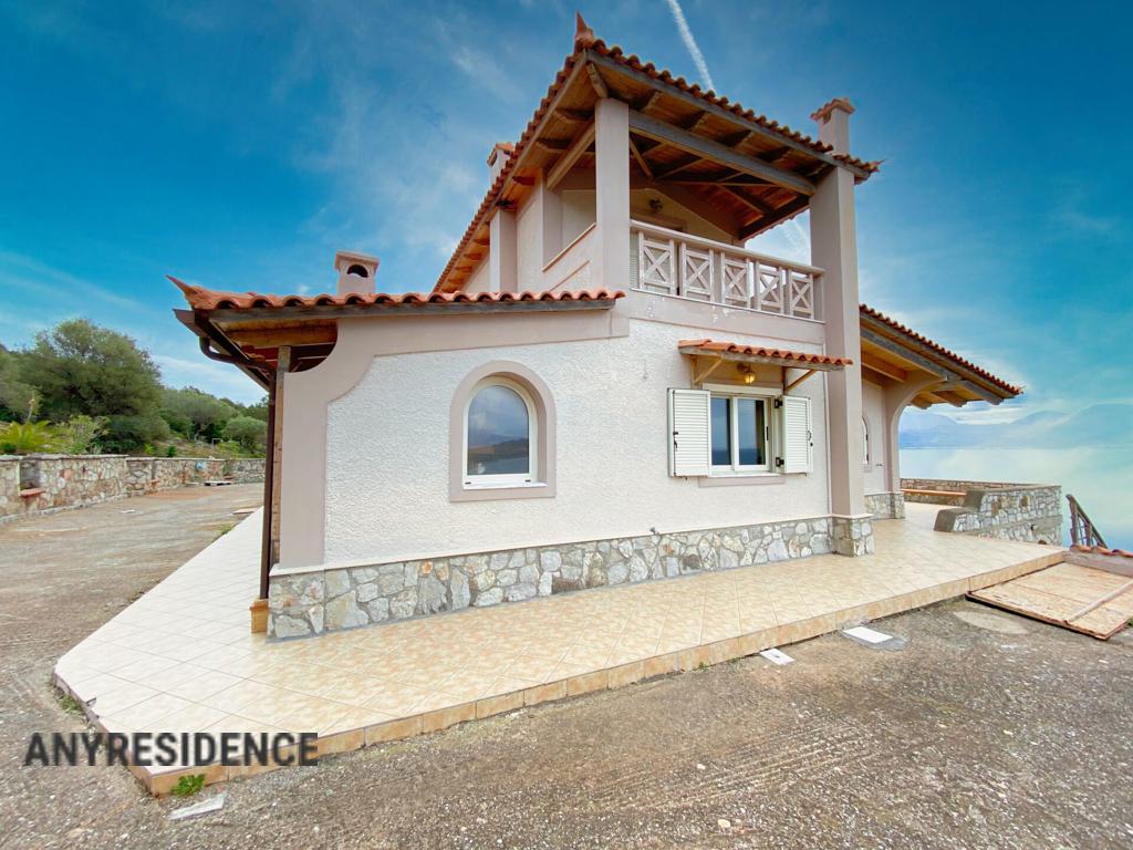 Townhome in Thessalia Sterea Ellada, photo #2, listing #2457557