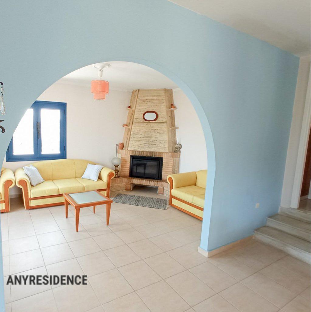 Villa in Loutraki, photo #8, listing #2308964