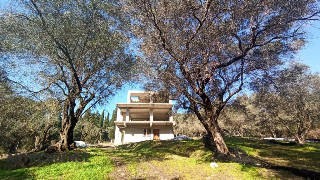 Terraced house in Agios Georgios, photo #9, listing #2061764
