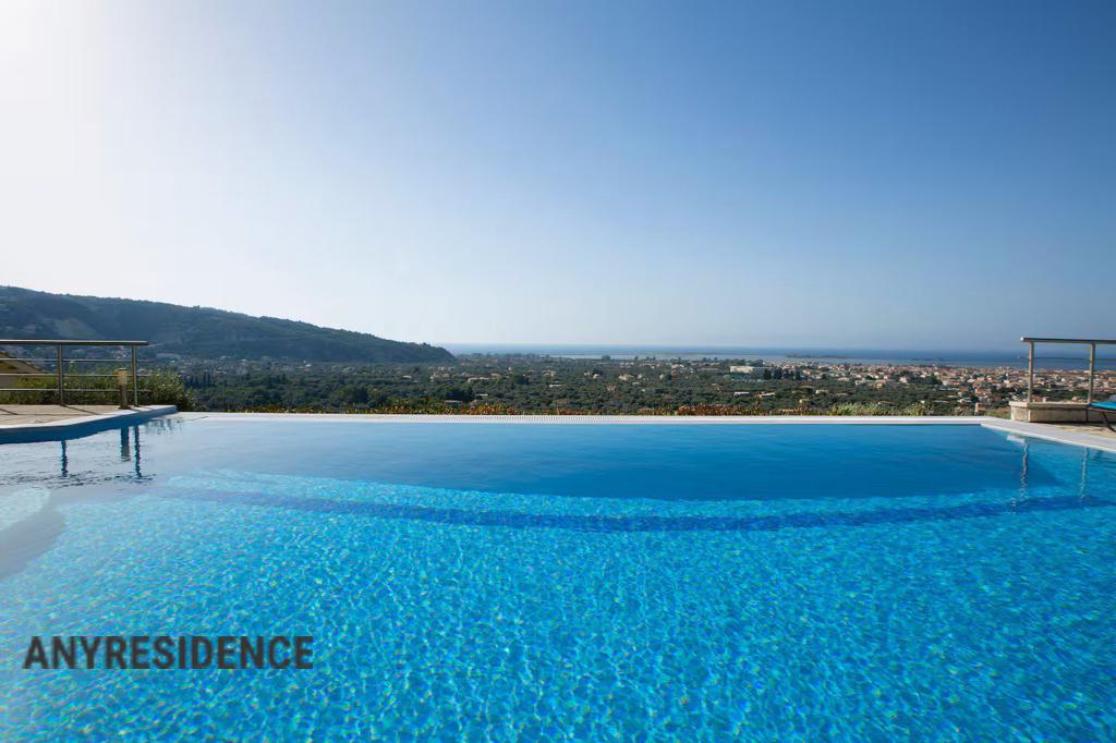Villa in Lefkas, photo #3, listing #2534750