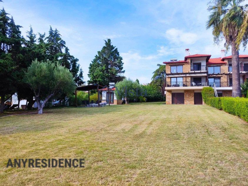5 room terraced house in Nea Skioni, photo #1, listing #2510607