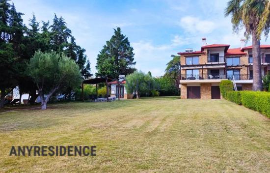5 room terraced house in Nea Skioni