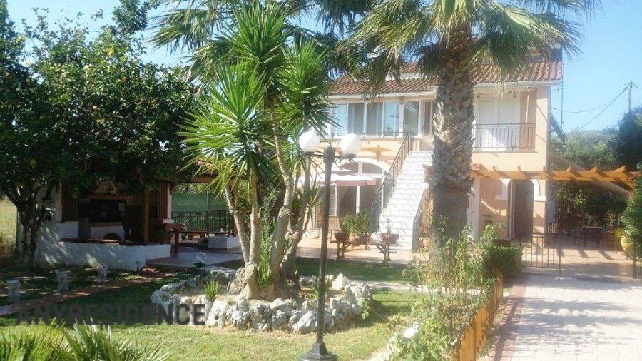 4 room chalet in Zakinthos, photo #2, listing #2284556