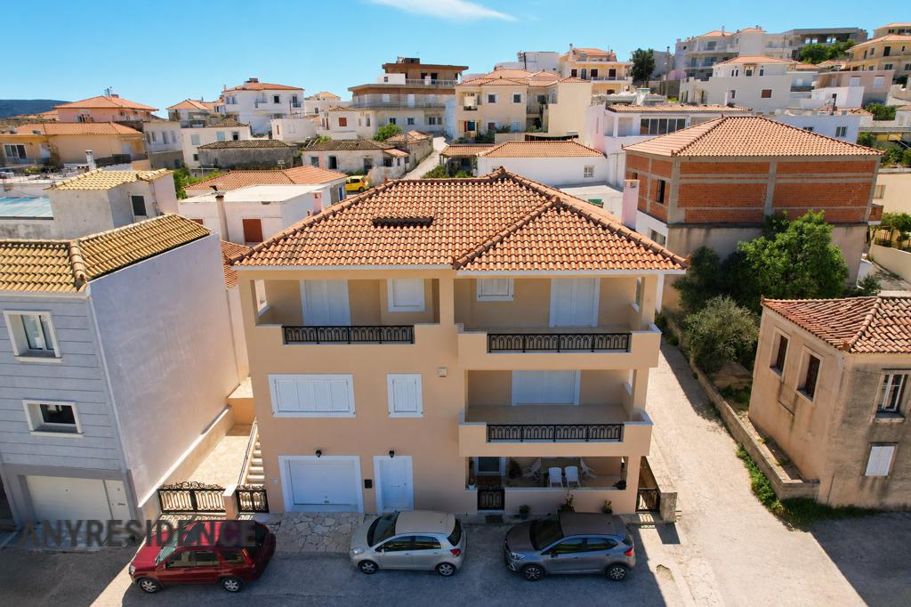 8 room townhome in Ermioni, photo #1, listing #2538230