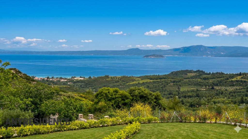 Villa in Agia Paraskevi (Attica), photo #9, listing #2532804