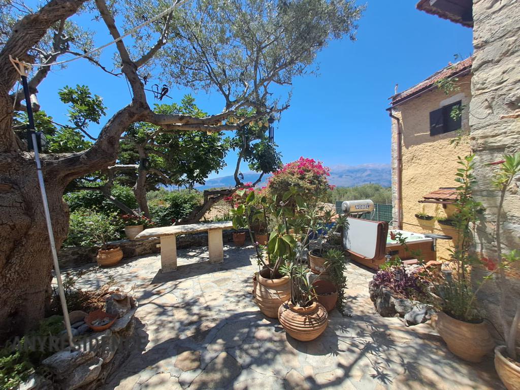 Townhome in Paleloni, photo #2, listing #2462756