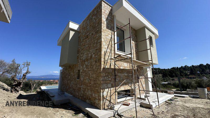Townhome in Pefkochori, photo #2, listing #2366448