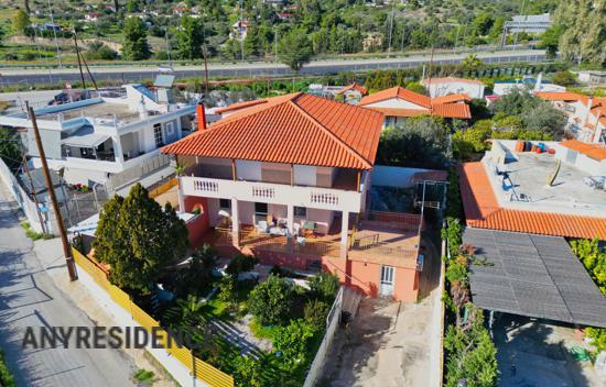 8 room townhome in Korinthia