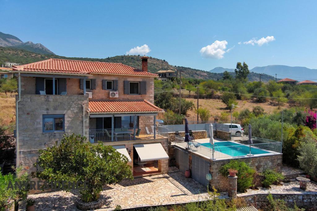 Townhome in Stoupa, photo #5, listing #2549079