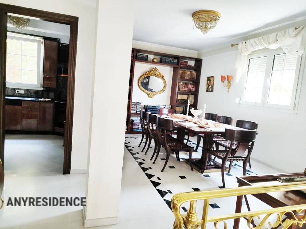 Villa in Panorama, photo #9, listing #2479745