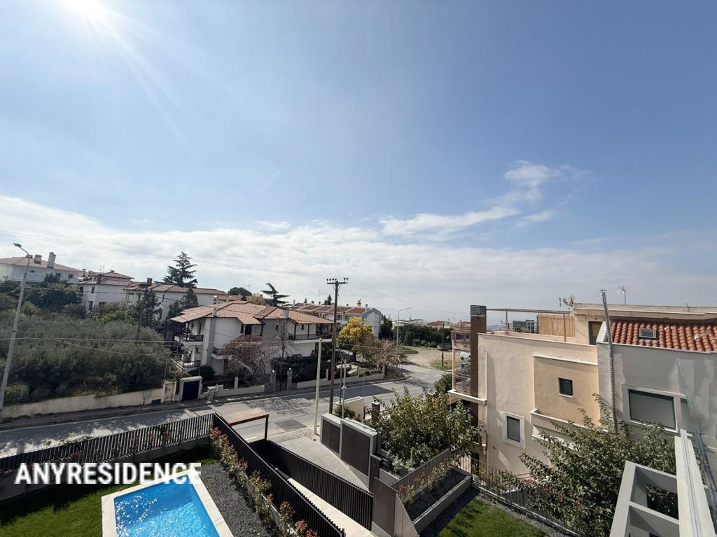 Townhome in Panorama, photo #1, listing #2363225