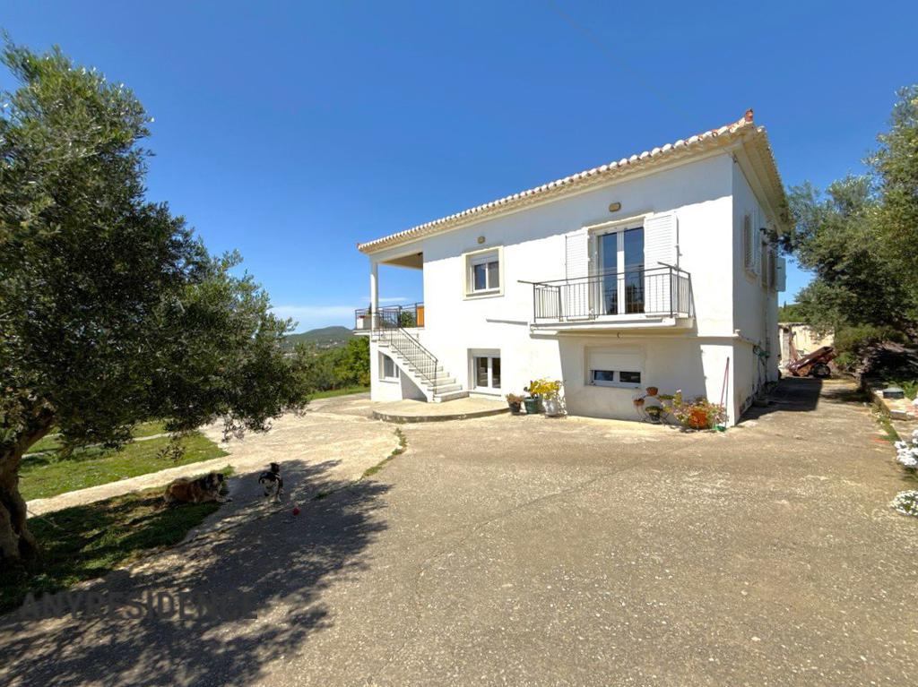 Townhome in Peloponnese, photo #3, listing #2451810