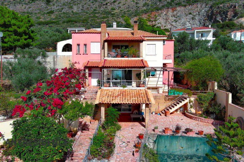 12 room villa in Kalamata, photo #2, listing #2325084