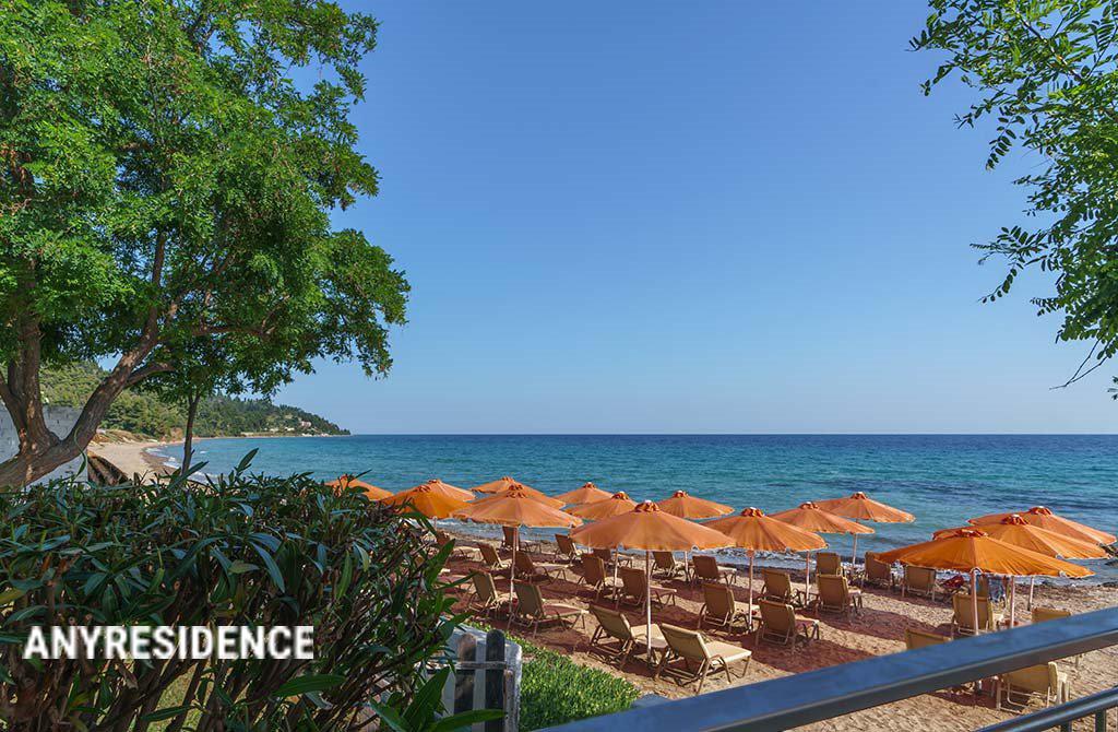 Hotel in Nea Skioni, photo #1, listing #2097154