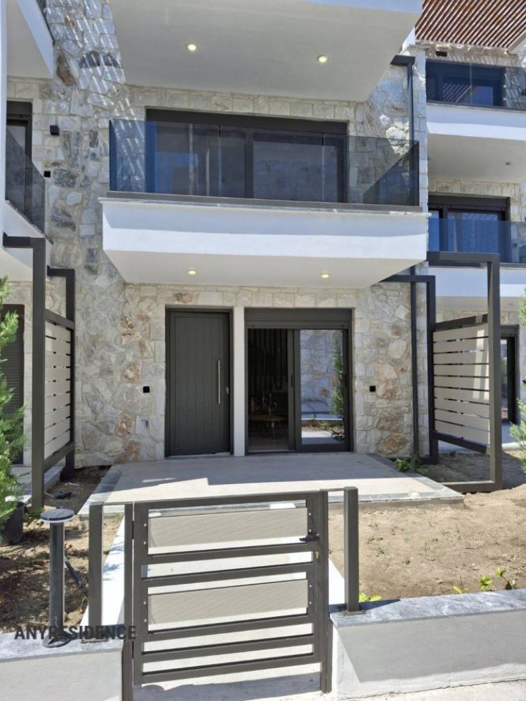Townhome in Pefkochori, photo #8, listing #2201940