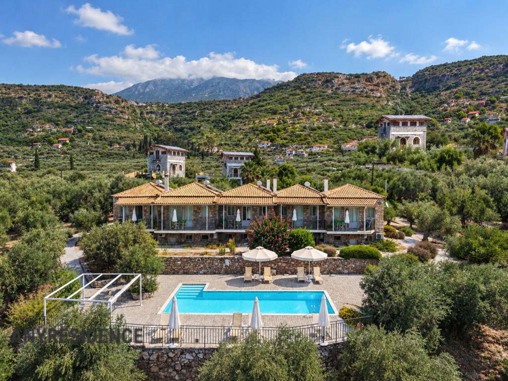 Mansion in Stoupa, photo #1, listing #2550423