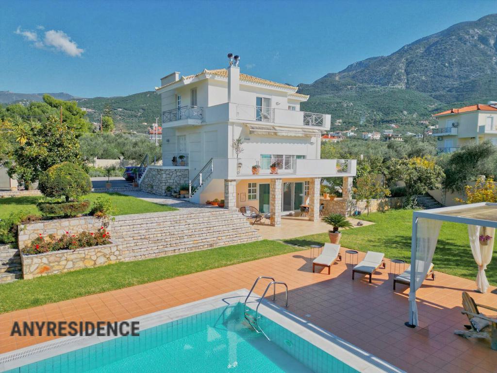 Villa in Kalamata, photo #4, listing #2518305