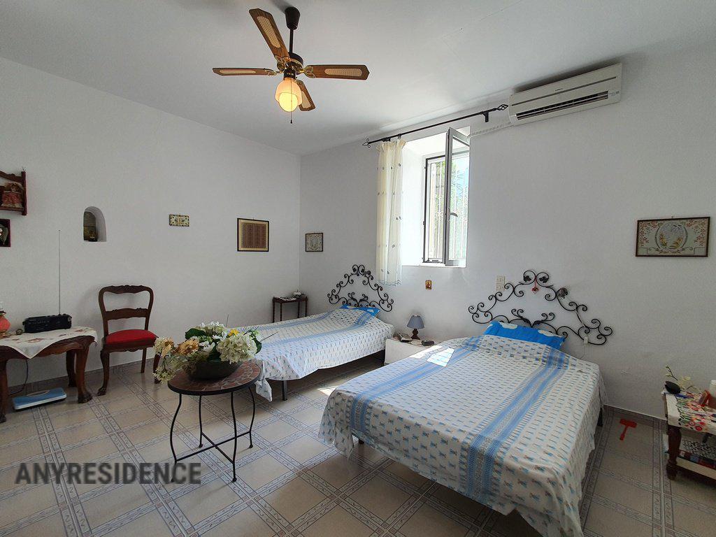6 room villa in Peloponnese, photo #10, listing #1897632