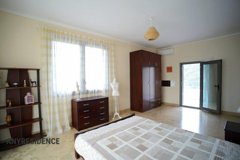 Villa in Attica, photo #2, listing #2100661