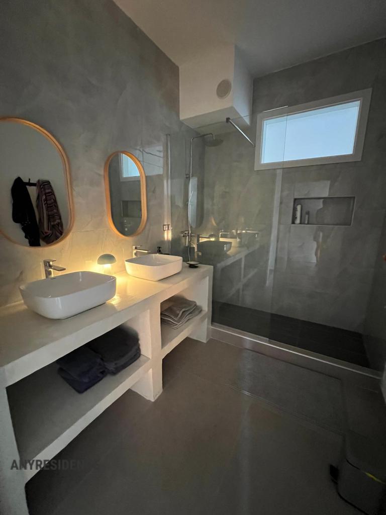 Townhome in Epanomi, photo #5, listing #2535527